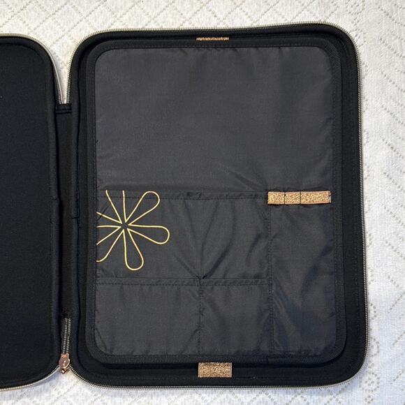 Erin Condren Tan and Black Laptop Case with Textured Fabric - Picture 6 of 9
